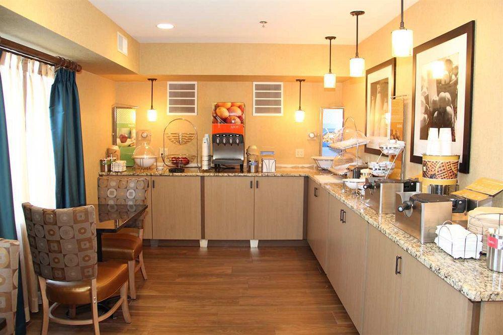 Hampton Inn Sandusky-Central Екстер'єр фото