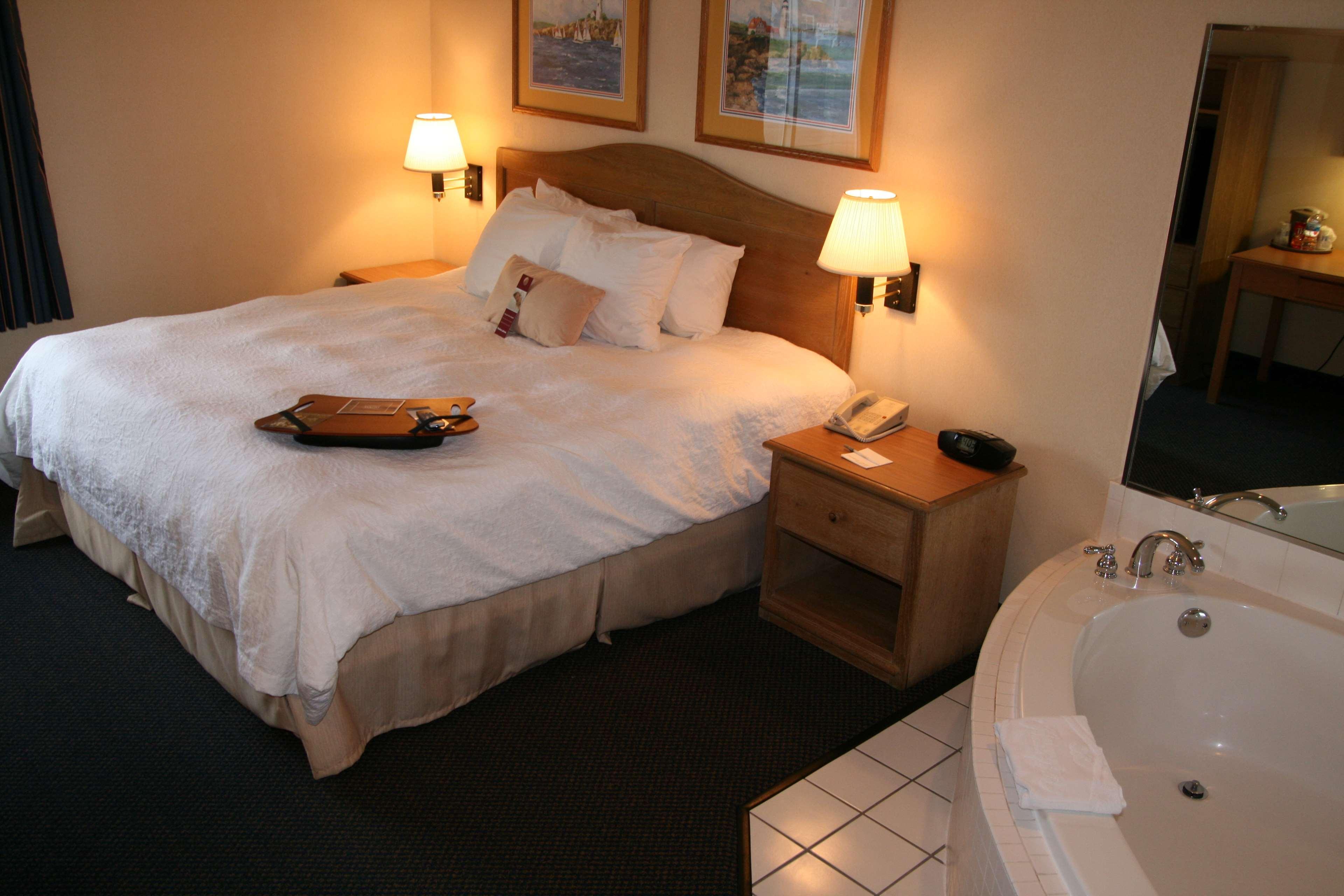 Hampton Inn Sandusky-Central Екстер'єр фото