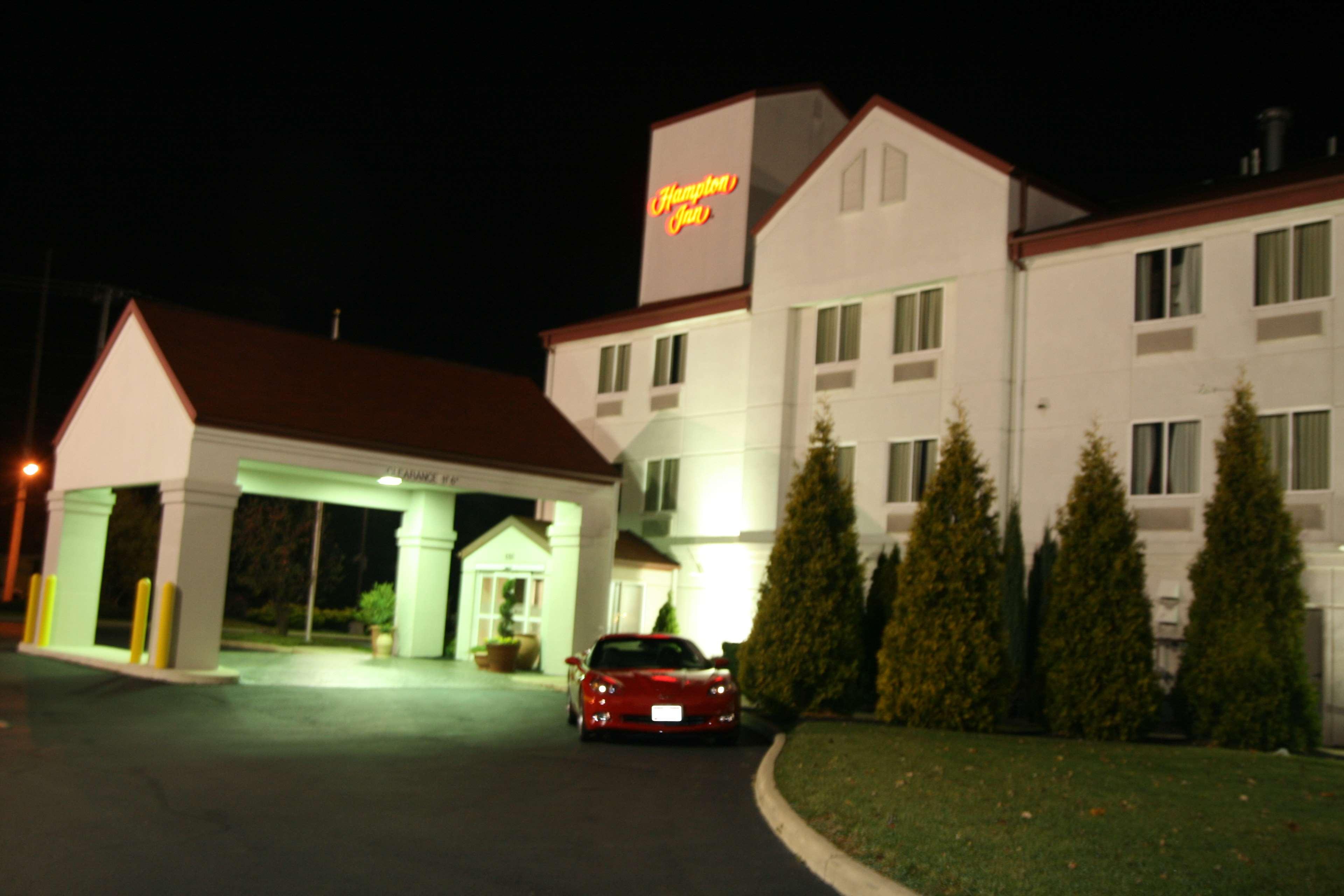 Hampton Inn Sandusky-Central Екстер'єр фото