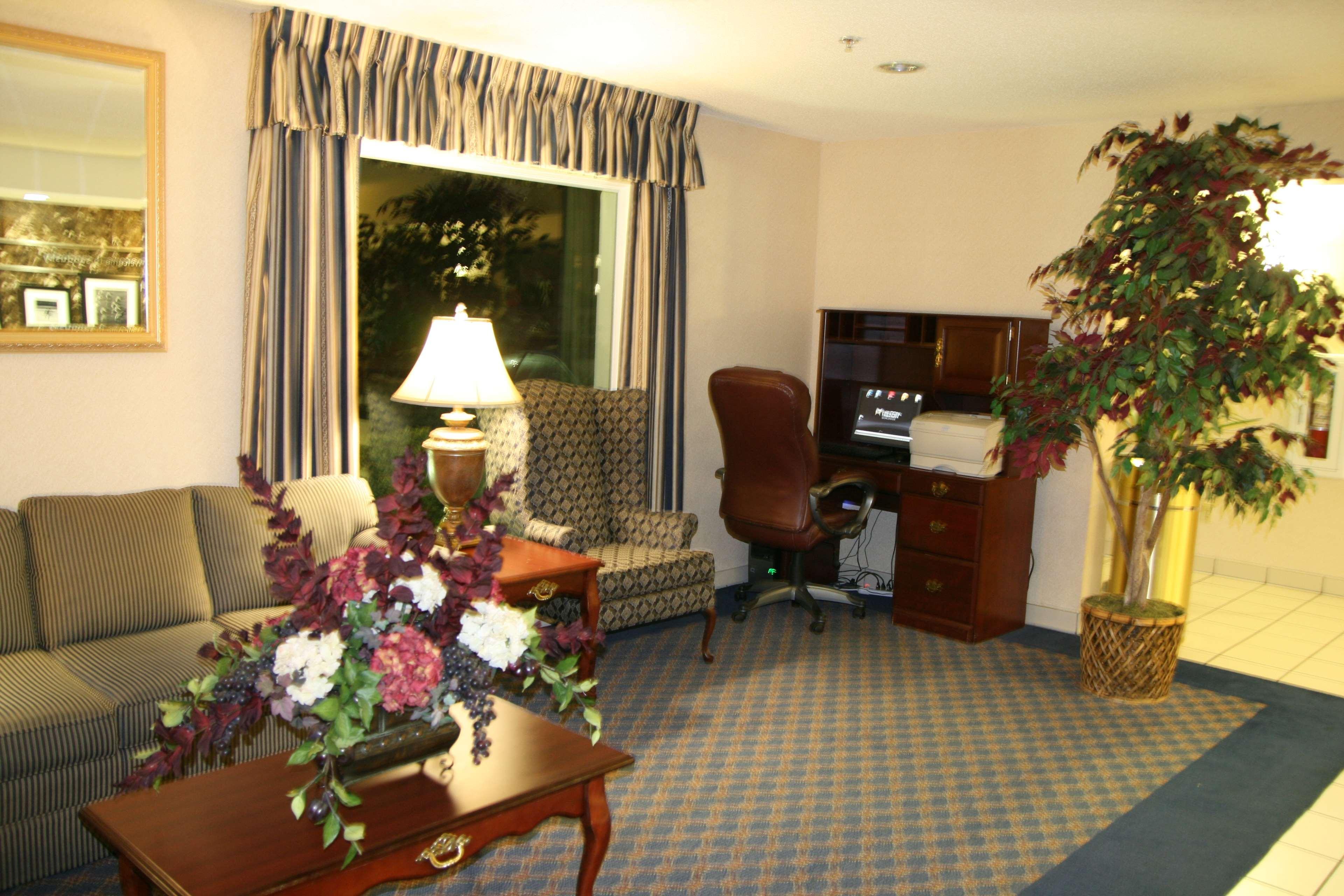 Hampton Inn Sandusky-Central Екстер'єр фото
